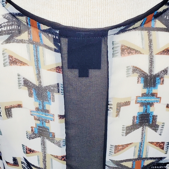 Tan Aztec Bobeau Tank Top - Size M (EUC) - Picture 5 of 10